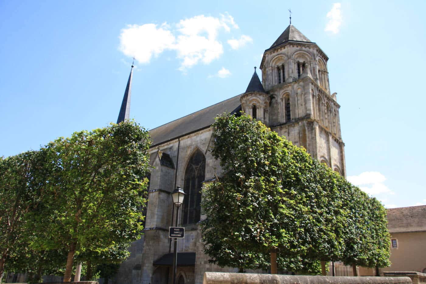 Eglise Sainte-Radegonde à Poitiers