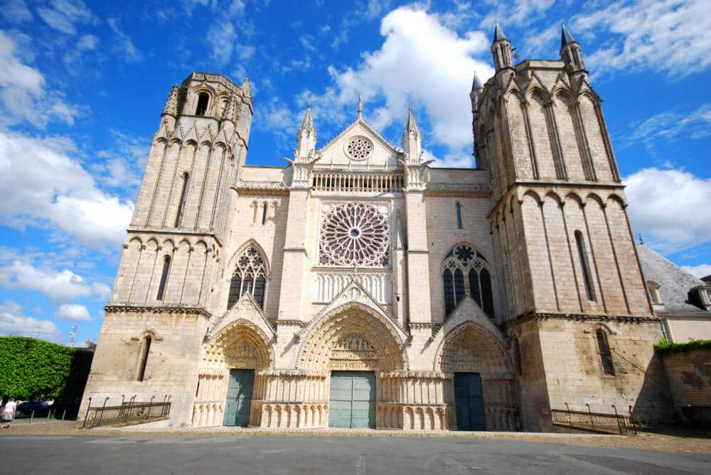 Cathédrale Saint-Pierre à Poitiers