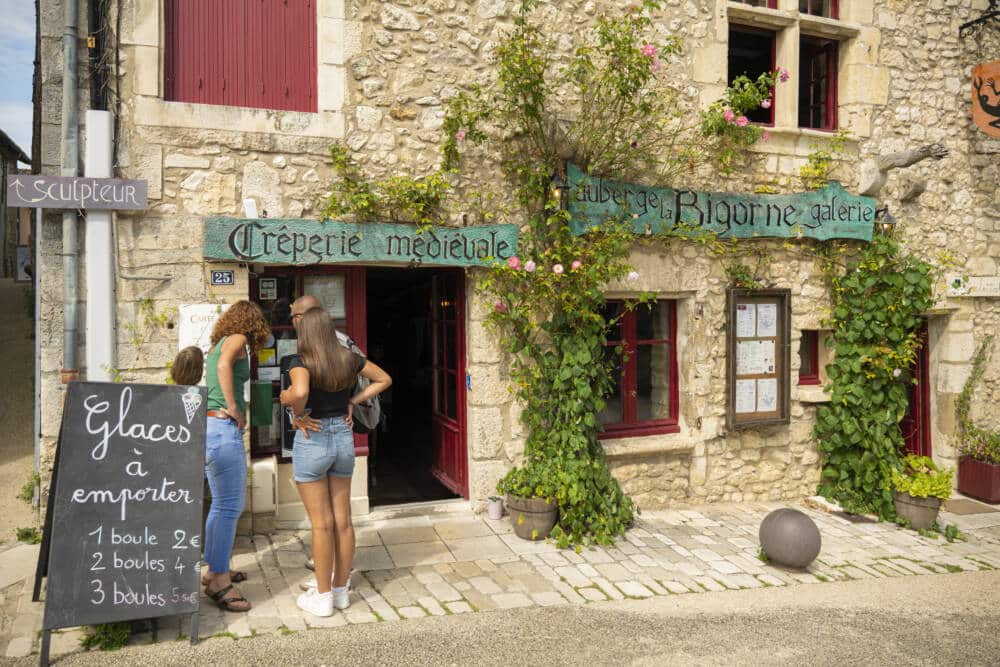 Cité médiévale de Chauvigny, crêperie La Bigorne