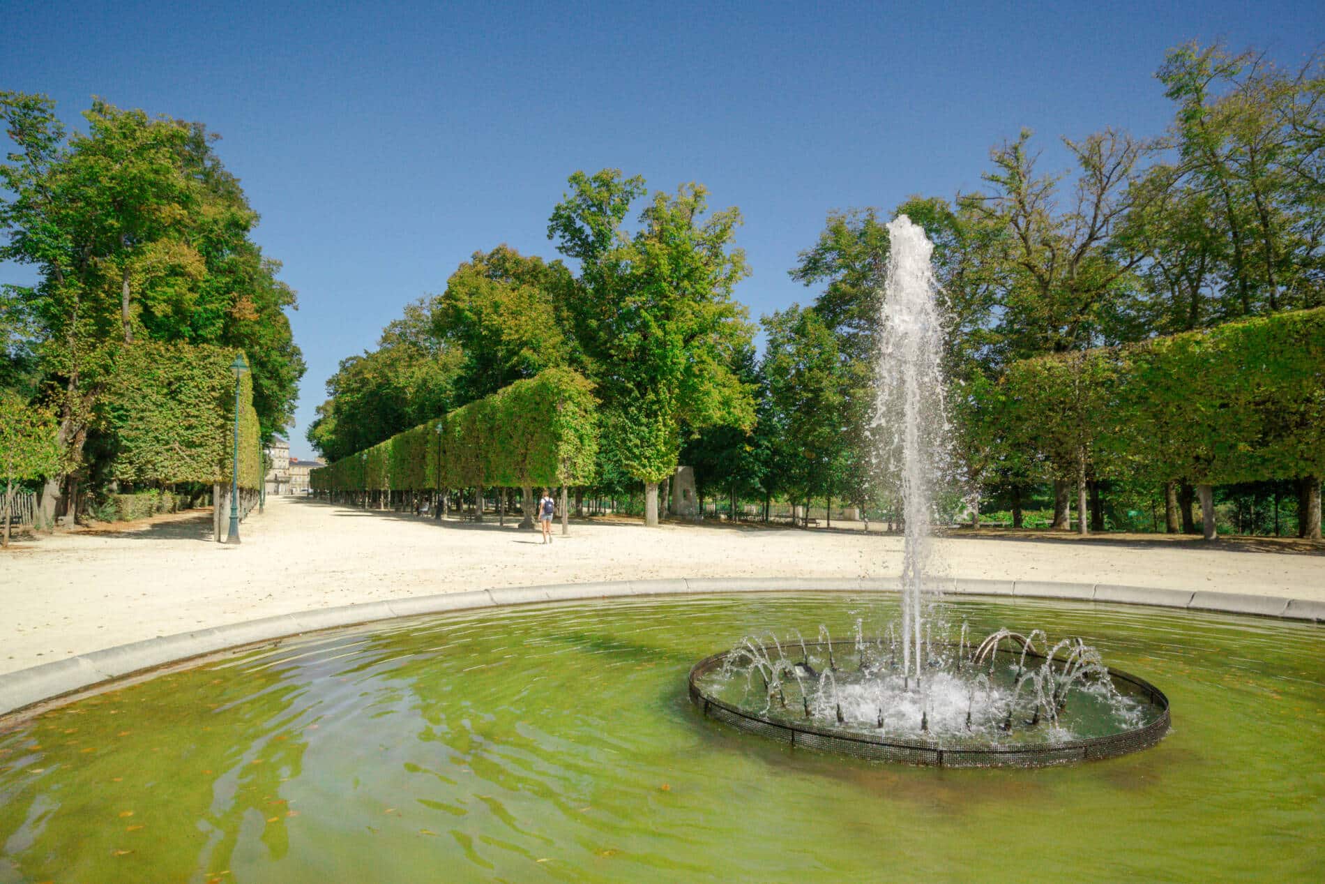 Jet d'eau central de Blossac