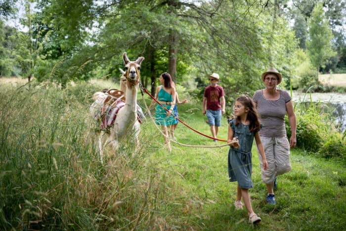 Hike Lama with La Belle Anée