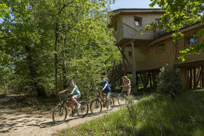 Balade en vélo à Center Parcs, Domaine du Bois au Daims