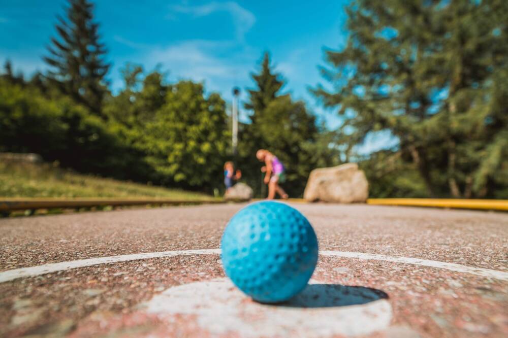 Mini-golf