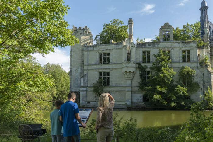 La Mothe Chandeniers entre architecture et Nature dans la Vienne