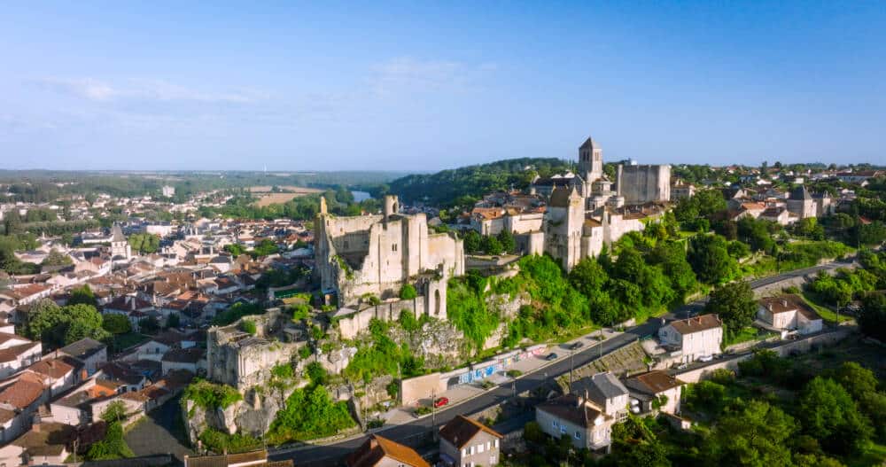 Cite-medievale-Chauvigny©Agence-Zebrelle-