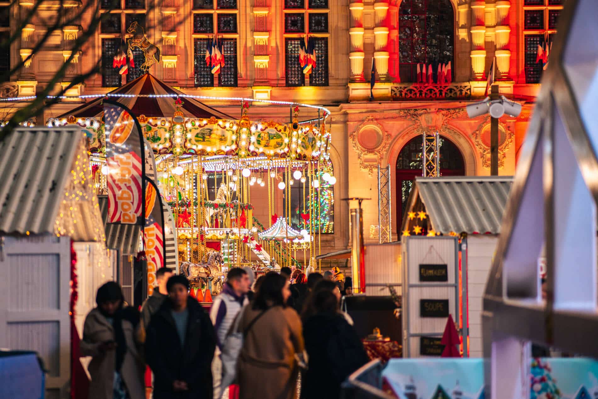 Marché de Noël place de la Mairie à Poitiers