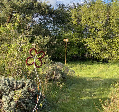 santoline au jardin e1776871400606 - Tourisme Vienne