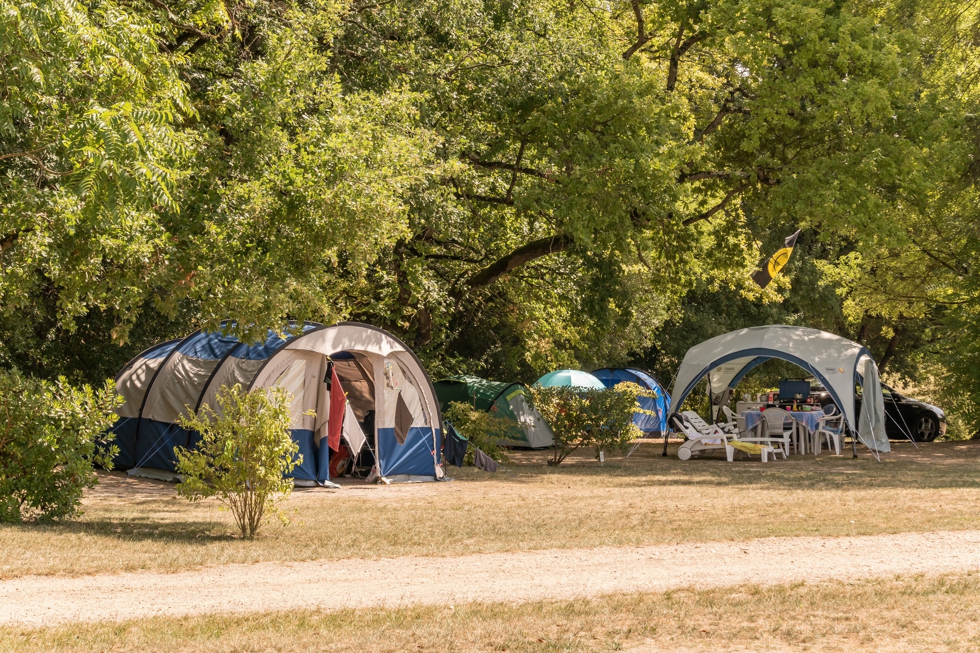 Teepee tent Glamping – Le Petit Trianon – 4* campsite near Châtellerault