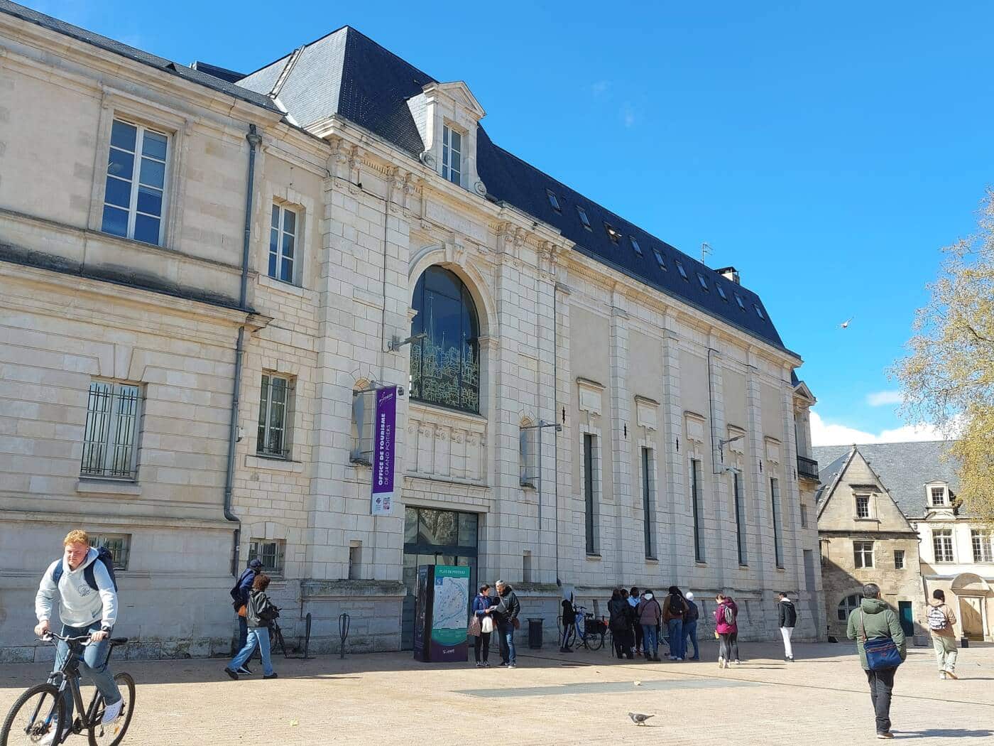 Grand Poitiers Tourist Office Tourism